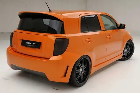 Машина scion