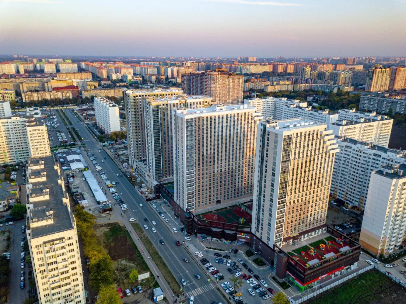 Квартиры краснодаре жк московский. Жк московская зиповская. жк кубанский краснодар. жк московский литер 5а. московский район краснодар.