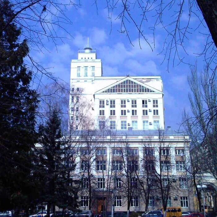 Площадь ленина 10 воронеж вгу. Вгу факультет юрфак. Сайт юрфака вгу воронеж. Евтухович вгу юрфак. Здание вгу воронеж.