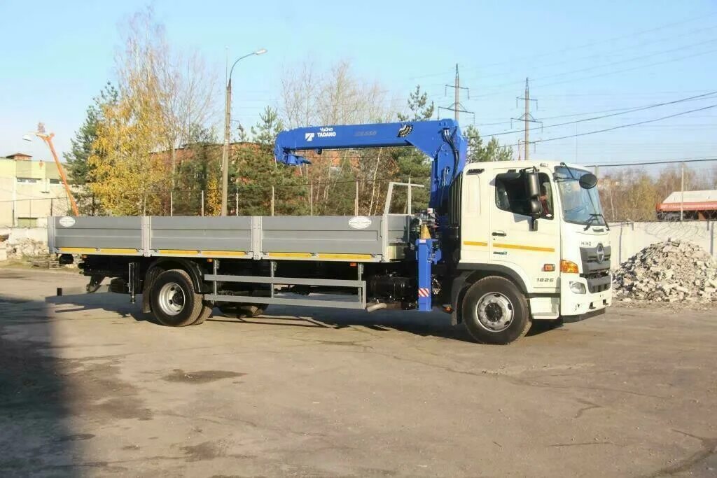 Манипулятор чайка. Манипулятор хино 500 2025. hino 500 с кму tadano. чайка-сервис на базе хино-500. чайка сервис манипулятор.