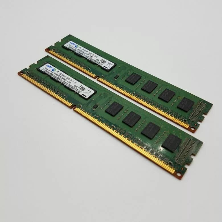 Память ddr3 2gb. Оперативная память Samsung 2 ГБ ддр 3. Оперативная память Samsung ddr3 1333. Оперативная память самсунг ddr3 1 ГБ. Оперативная память самсунг 2 ГБ.