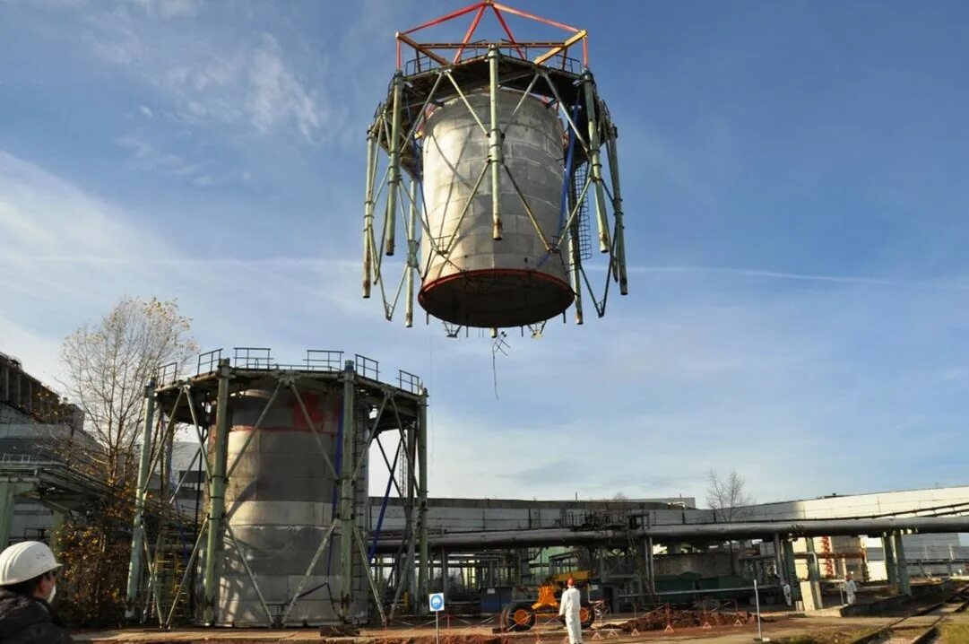 нефтепереработка нпз танеко. чаэс труба вт1. чернобыль 2023. вентиляционная труба чернобыльской аэс. чаэс труба вт2.