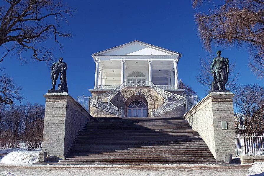 Царская галерея. Камеронова галерея в Царском селе. Екатерининский дворец Камеронова галерея. Пушкин Екатерининский парк Камеронова галерея.