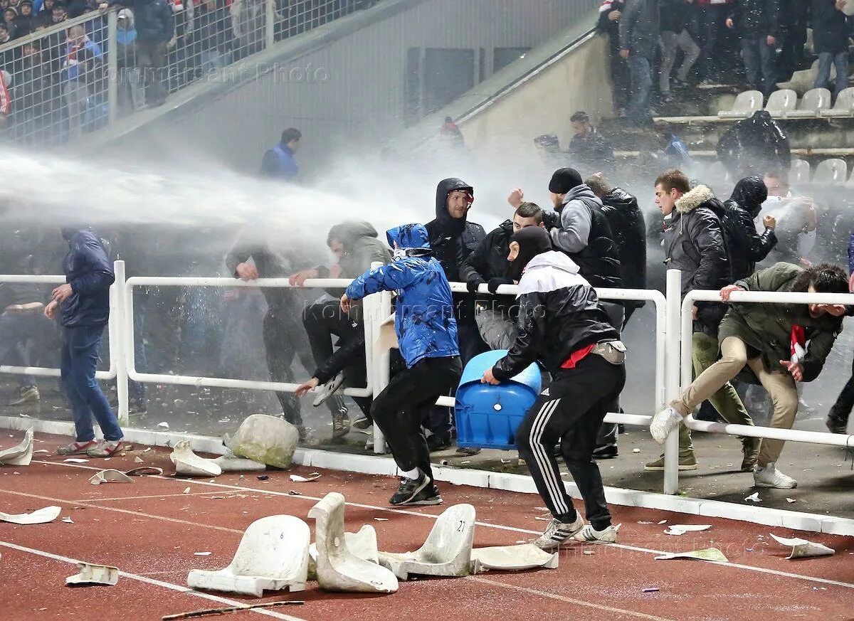 Беспорядки фанатов