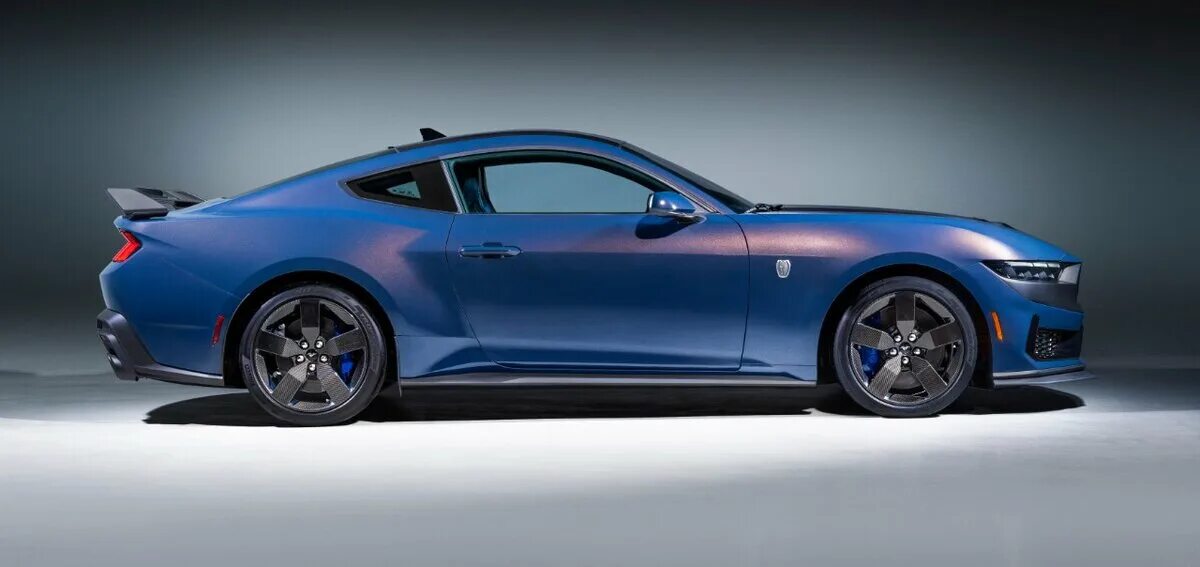Новый форд мустанг 2023. Новый форд мустанг 2023. Ford mustang dark horse. Новый форд мустанг 2024. Ford dark horse.