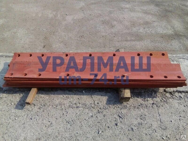 Нож средний дз-98б23. 004-01 (наплавка), шт. Нож среднего отвала 225. 005 (наплавка). Нож средний дз.