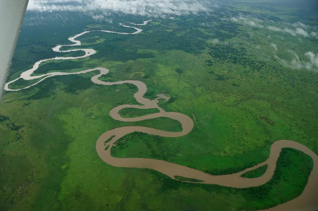 Река Конго в Африке. Амазонка Лонг Ривер. Долина Конго. What is the longest river in russia