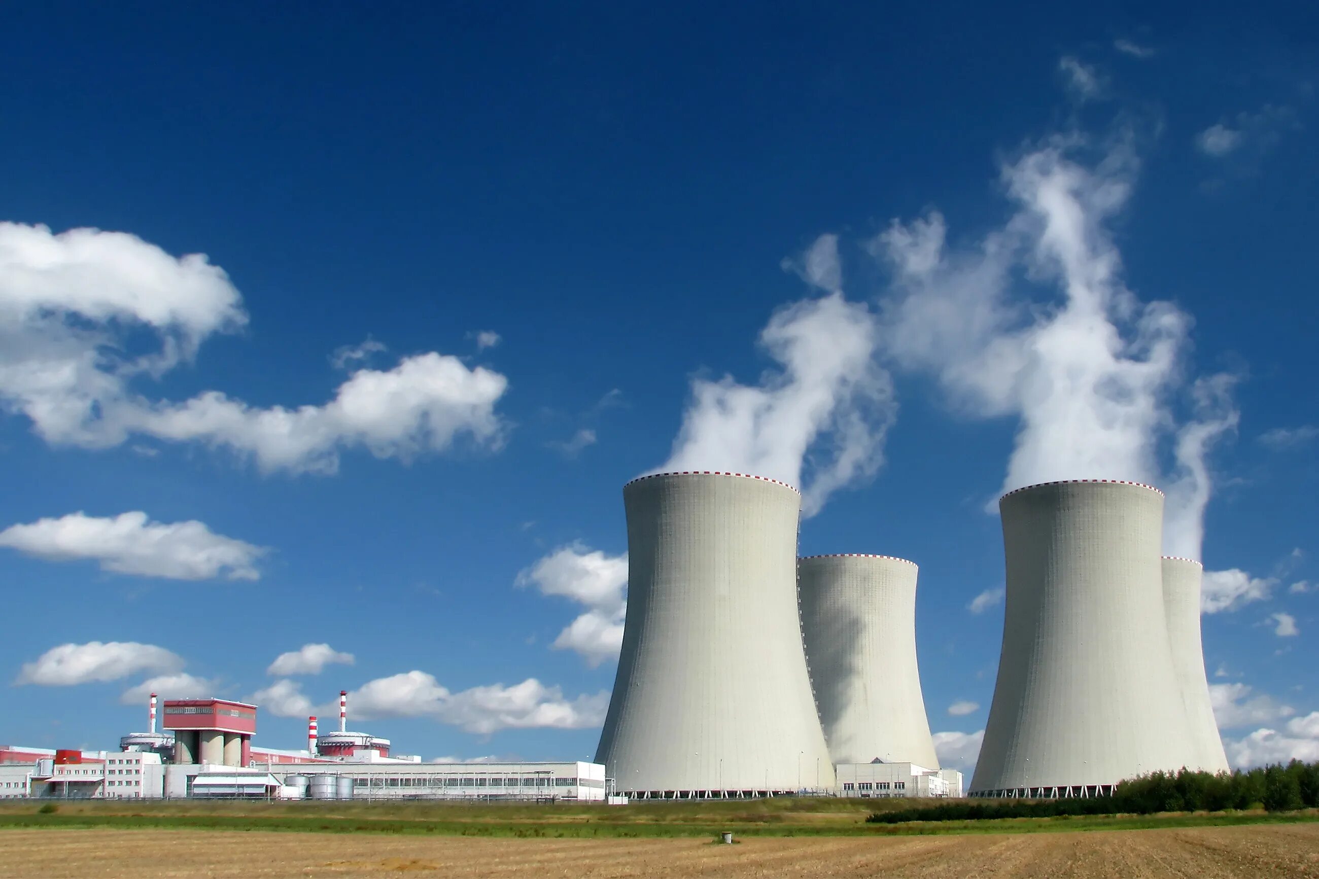 Электростанции нового поколения. АЭС Британии 2022. Тепловые и атомные электростанции. Тепловая энергия.