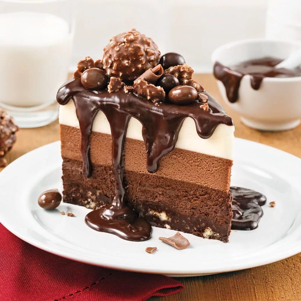 Шоколадный десерт. Шоколадные пирожные. Пирожное шоколадное красивое. Красивые Десерты из шоколада.