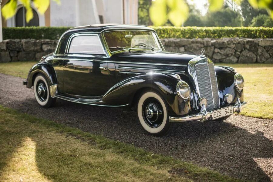 1954 года купить. Mercedes-Benz 220 (w187). Mercedes 220 w187. Мерседес Benz 220 w187. Мерседес Бенц w 187.