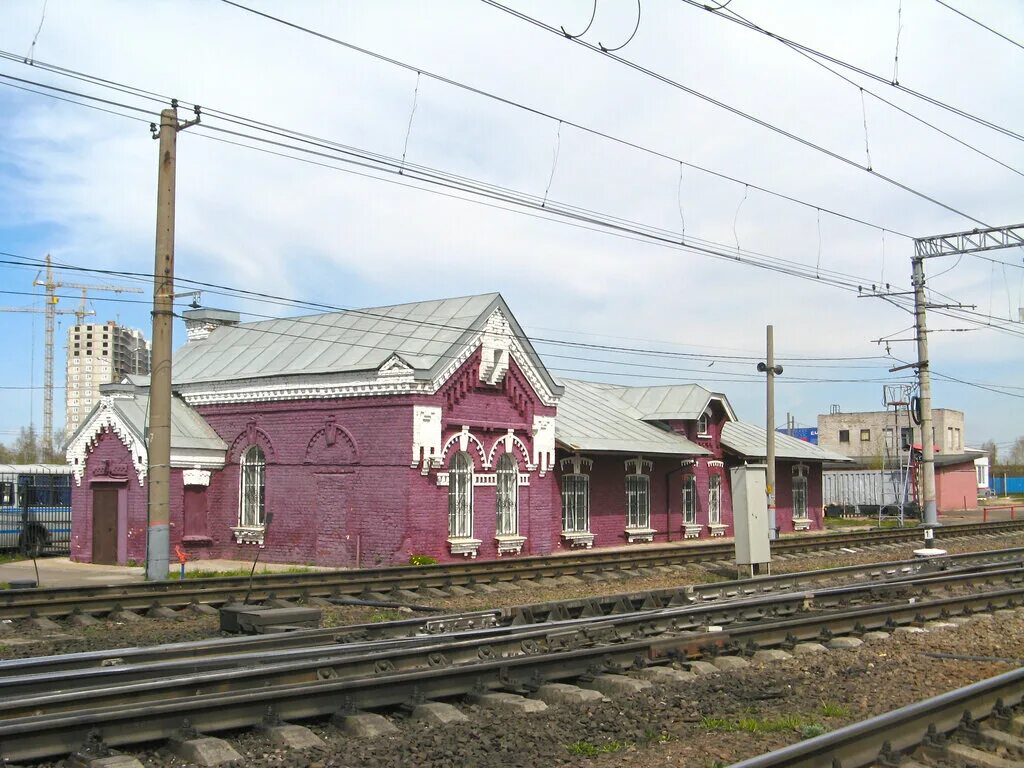 станция дача 3. домик на лодочной станции екатеринбург. снт шарапова охота серпуховский район. тепловоз чмэ3 ржд. станция дача 3.