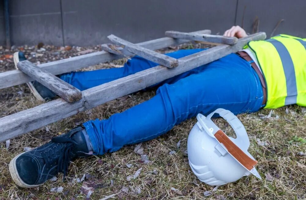 нс несчастный случай. несчастная случае на производстве. производственные несчастные случаи. несчастные случаи на производстве. несчастный случай на производстве определение.