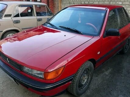Митсубиси 1990