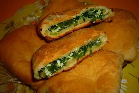 Пирожки дрожжевые с зеленым луком