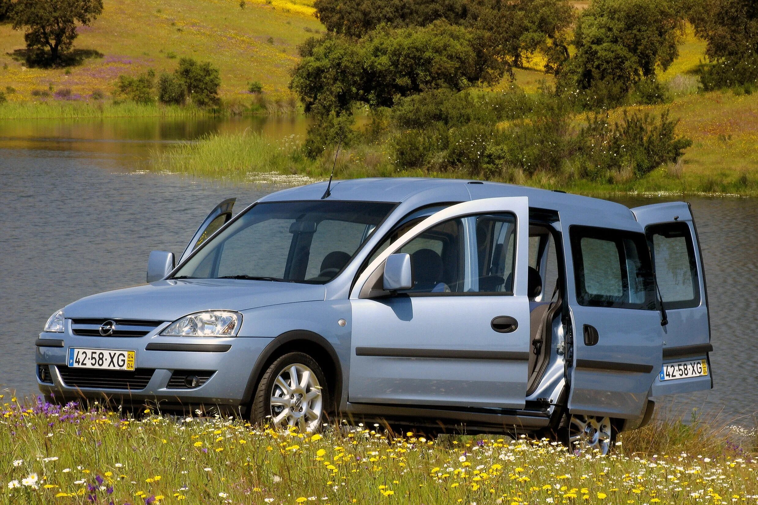 Opel Combo 2005. Opel Combo 2013. Opel Combo 2011. Opel Combo Tour.