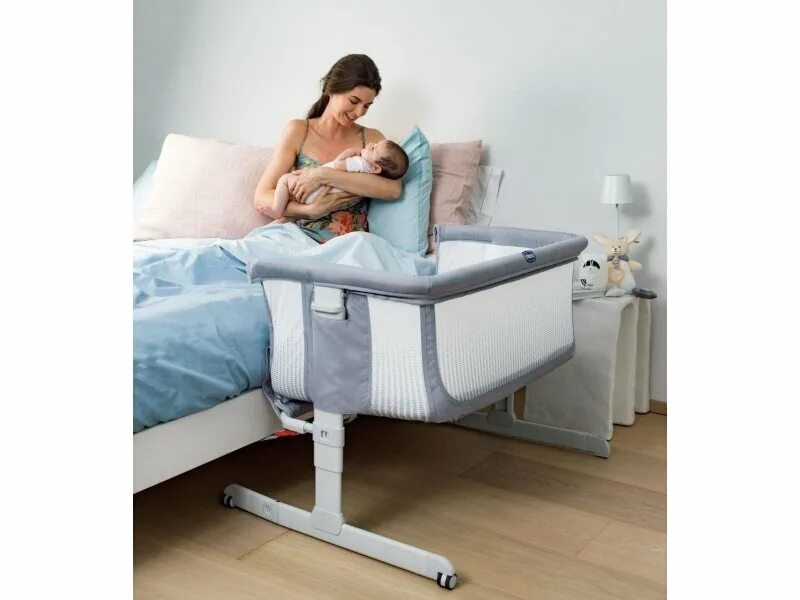 Chicco приставная. Приставная кроватка chicco next2me. Ремни для люльки прикроватной. Люлька chicco next2me. Колыбель chicco next2me pearl.