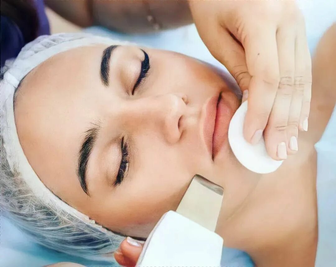 ультразвуковой пилинг. ультразвуковой пилинг лица. ультразвуковая чистка лиу. уз чистка дома. ультразвуковая чистка.