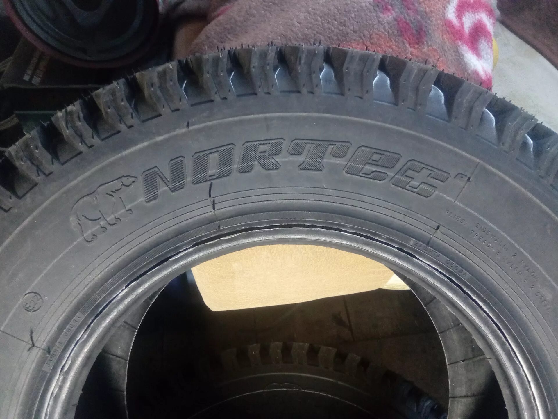 Нортек шины. Nortec at 560 215/75 r15. нортек ат 560. нортек 540 на ниву шевроле. нортек ат 560 на шеви нива.