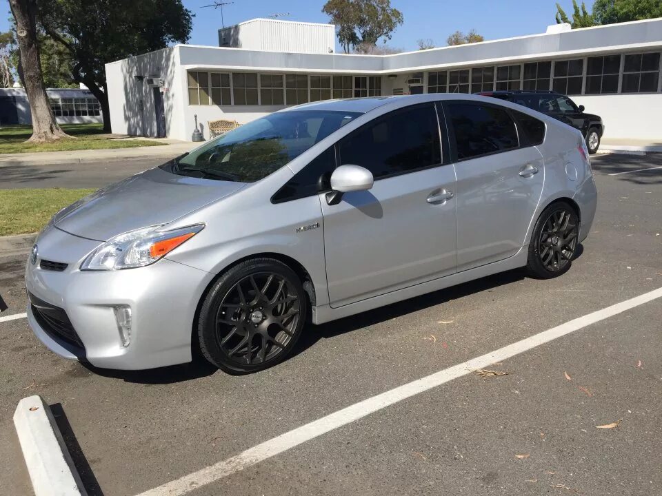 Колеса на приус 20. Toyota prius диски r15. Колёсные диски тойота приус r16. Колеса на тойота приус. Колеса на тойота приус.