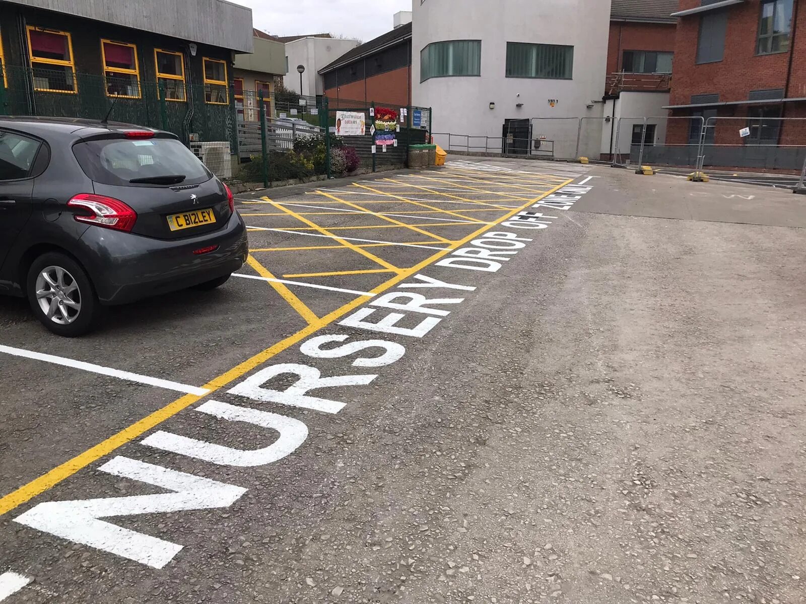 Parking marking. Drop off Zone. Nursery Drop-off. Drop off 3 cars. Drop off Design 3 cars.