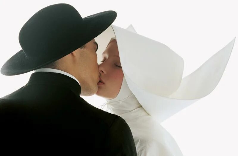 Монашка и батюшка. Падре пиччини. Костюм пастора и монахини. Монашка и батюшка. Священник и монашки.