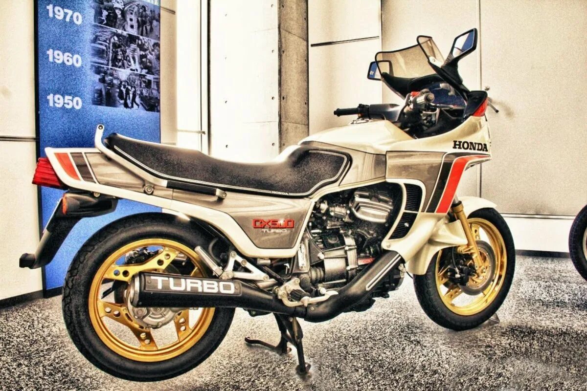 Хонда сх. Honda cx500. Honda cx500 Classic. Cx500 Turbo. Honda 1981 CX.