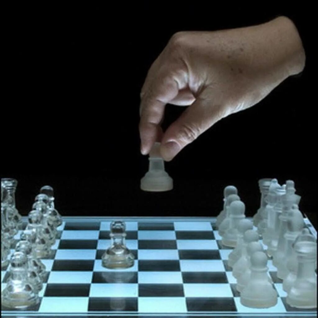 Защита лужина. Шахматные афоризмы. Игра в жизни. Пешки игра бога. Жизнь шахматная доска.