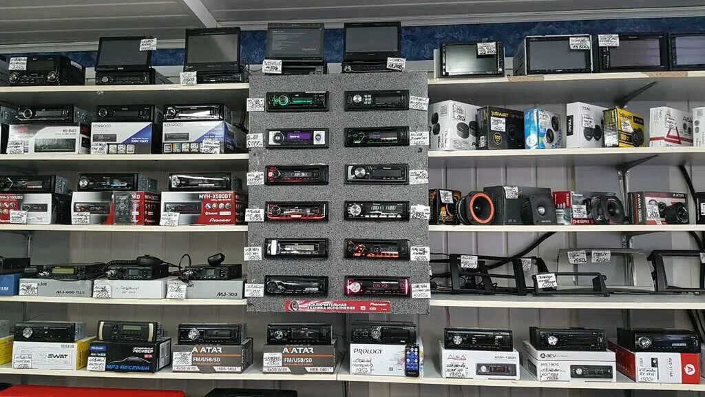 автозвук магазины адреса. реклама магазина автозвук. магазин автомобильной акустики. американские магазины автозвука. витрина автозвука.