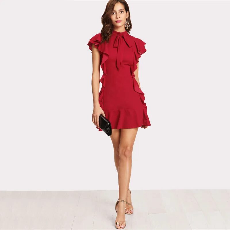 Красное платье это италия. Красное платье это италия. Девушка в красном. Шикарное красное платье. Antonio berardi dress red.