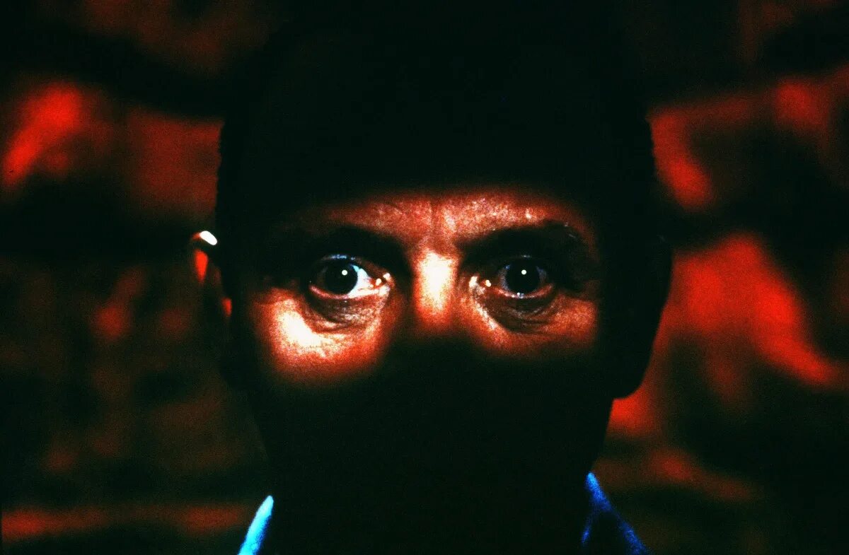 Энтони хопкинс nft. Ганнибал лектер энтони хопкинс молчание ягнят 1990. Молчание ганнибала. Энтони хопкинс молчание ягнят. Молчание ганнибала.