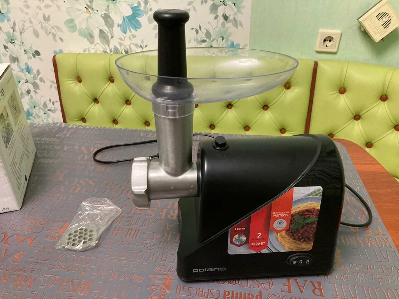 Мясорубка polaris pmg 2050. Мясорубка поларис 1845. polaris pmg 1845. поларис мясорубка pmg 1845. polaris pmg 2050 rus.