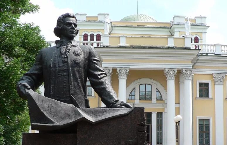 Н п румянцев. Памятник н п Румянцеву в Гомеле. Памятник Петра Александровича Румянцева.