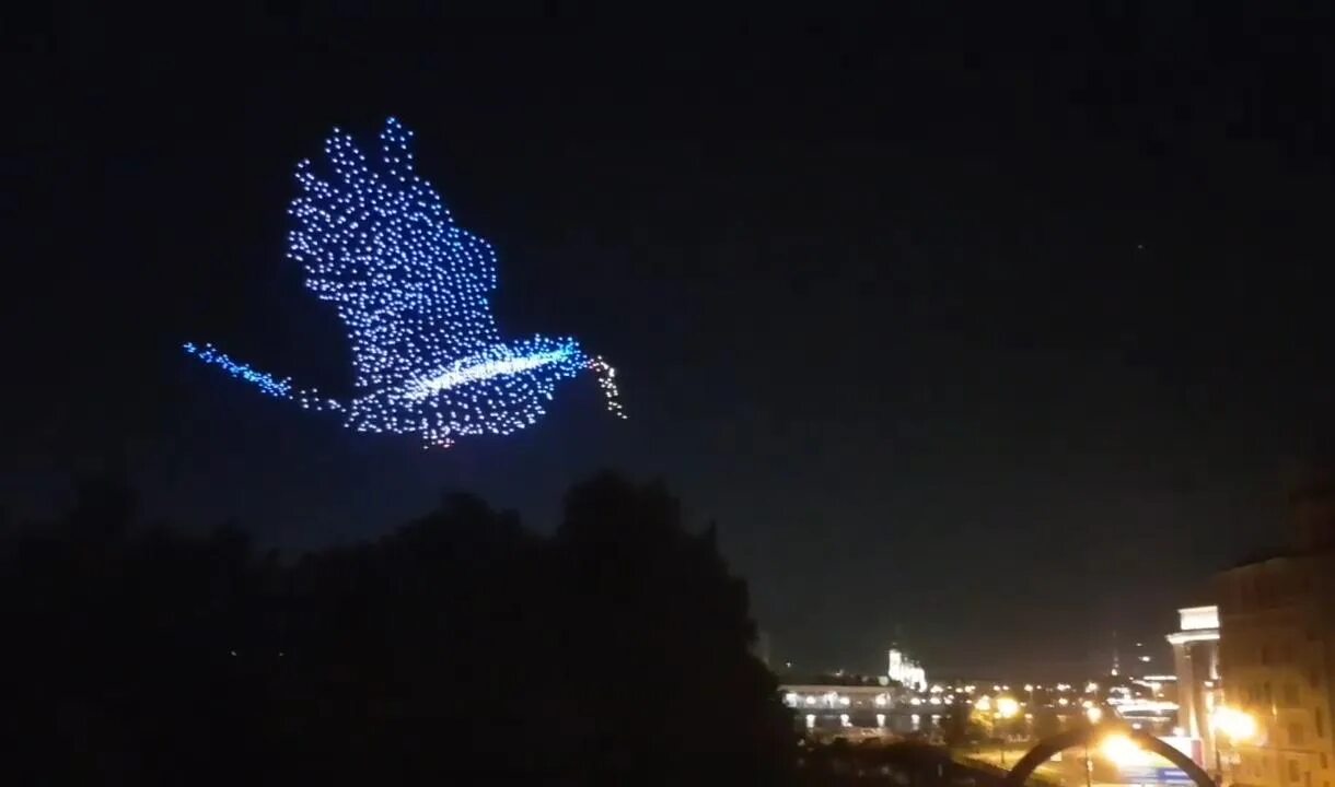 Видео дронов над москвой. Атака дронов в подмосковье. Видео дронов над москвой. Видео дронов над москвой. Шоу дронов.