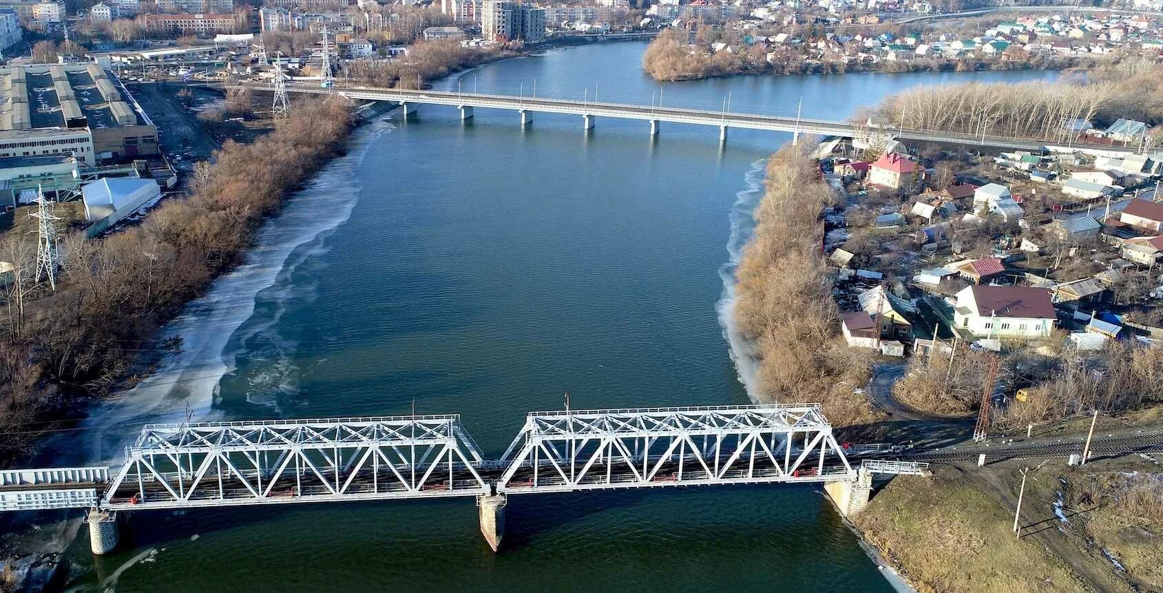 На какой реке стоит пенза 4 буквы. Река сура в пензенской. Пенза волга река. Река старая сура пенза. Реки пензенской области 4 класс.