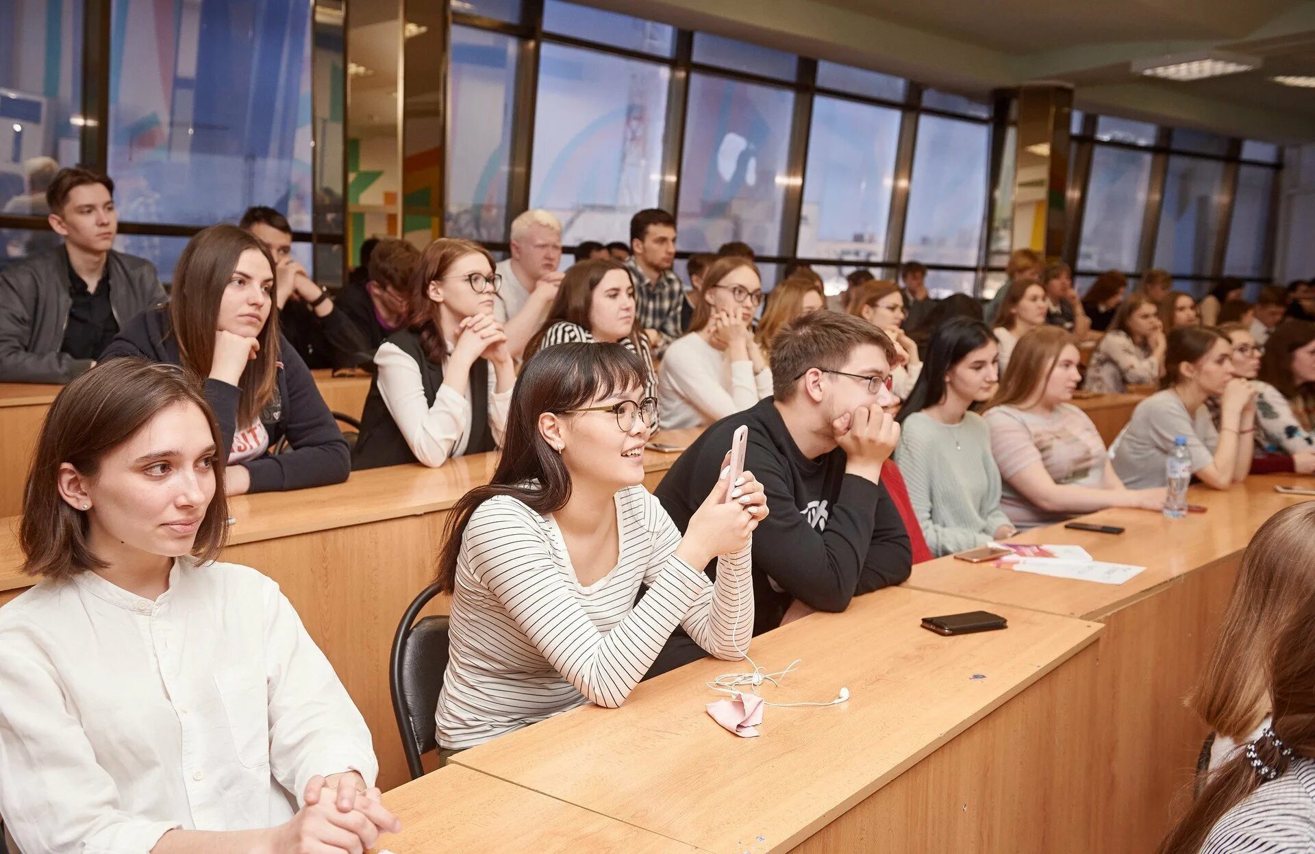 Тюмгу языки. Университет тюмгу тюмень внутри. Тюмгу группа 1200. Магистратура тюмгу. Студенты тюмгу.