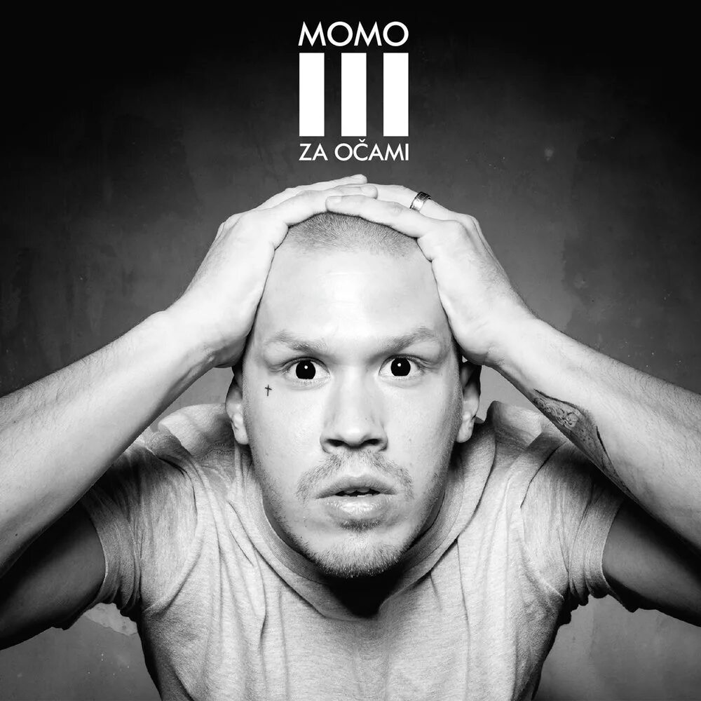 Песня момо слушать на английском. Покажи фотографию момо. Mr_momo music. Momo player. Mondaze.