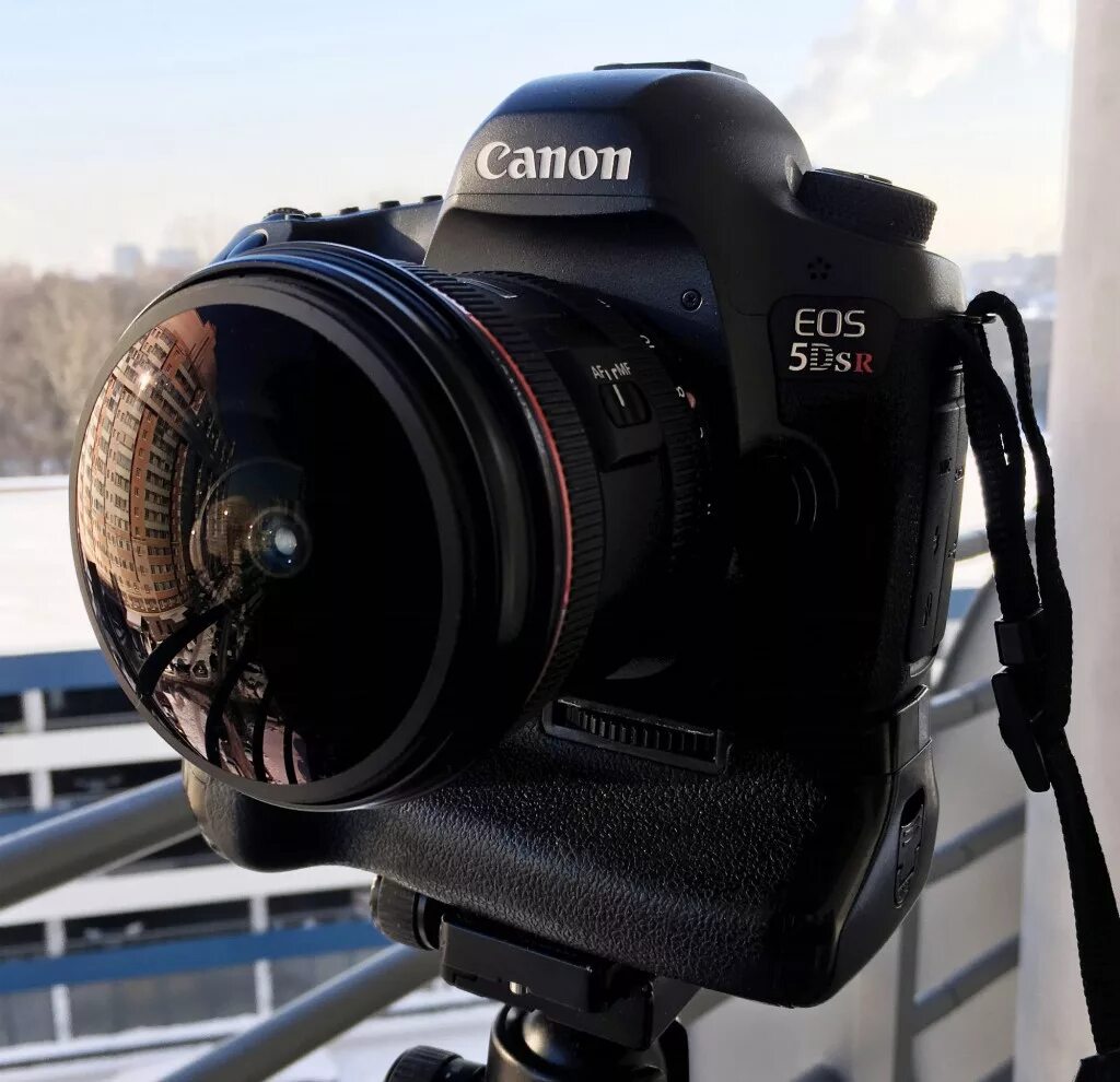 Canon cinema eos. 0l fisheye usm. объектив canon ef 8-15mm f/4. камера с вариообъективом. Canon 8.