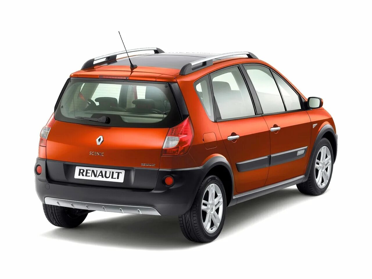 Легковую renault. Renault Scenic 2 Conquest. Рено Сценик 2 кросс. Рено Сценик 2 конквест. Renault Scenic 2007.