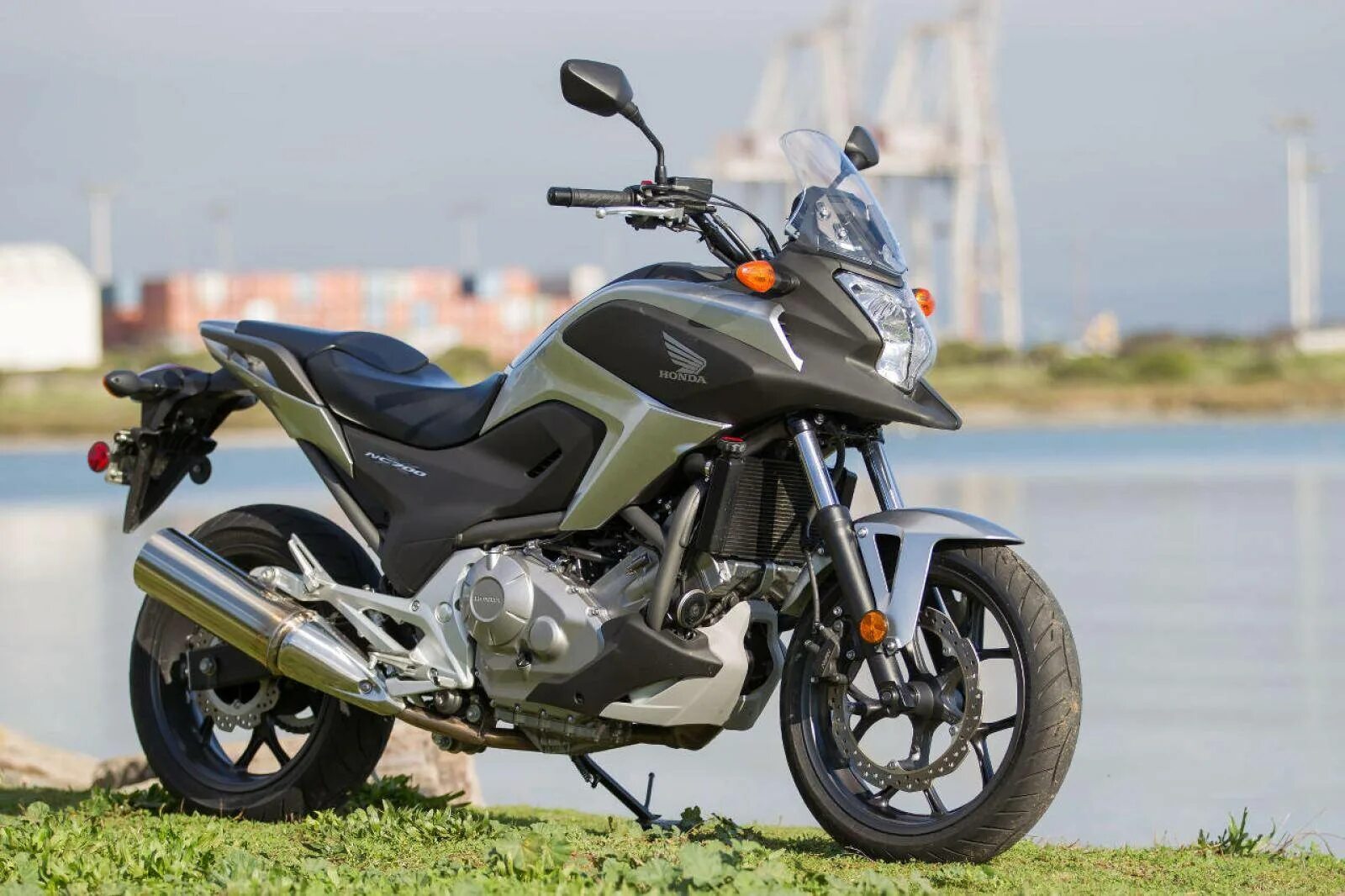 Мотоцикл honda nc. Хонда nc700x. Мотоцикл Honda nc700x. Honda nc700x 2013. Honda nc700x DCT.