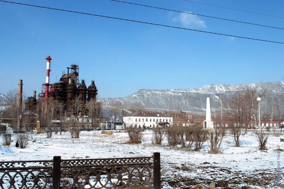 Погода в сатке сегодня. Сатка Челябинская область. СЧПЗ Сатка. Саткинский чугуноплавильный завод. Г Сатка Челябинская область достопримечательности.