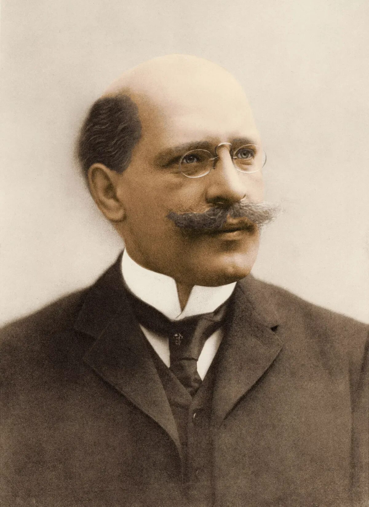 Мюнстерберг (1863-1916). ). Гуго мюнстерберг. Гуго мюнстербергом. Гуго мюнстерберг немецкий философ.