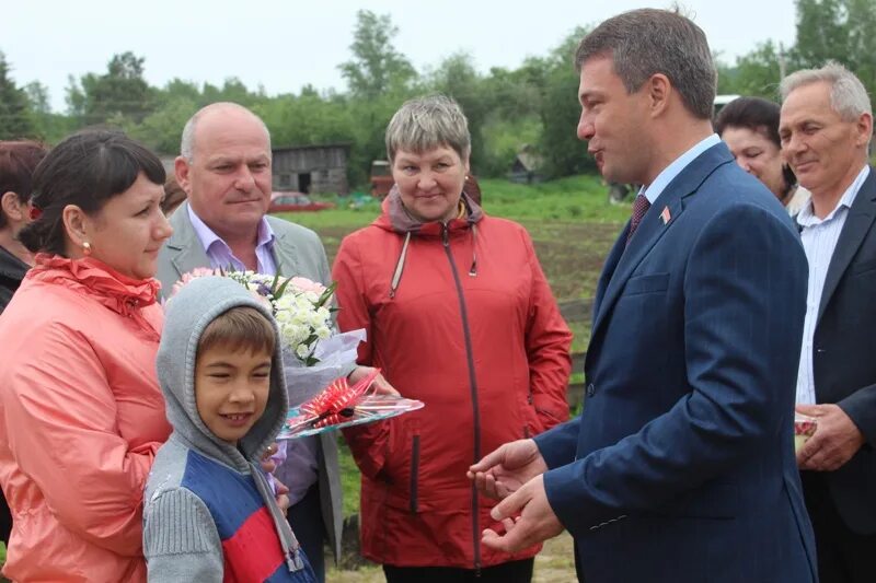 Канал в селе. Мобу ромненская сош сайт. Погода знаменка амурская область. Погода знаменка амурская область. Погода знаменка амурская область.