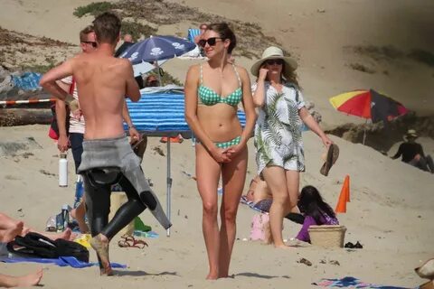 Shailene woodley bikini photos.