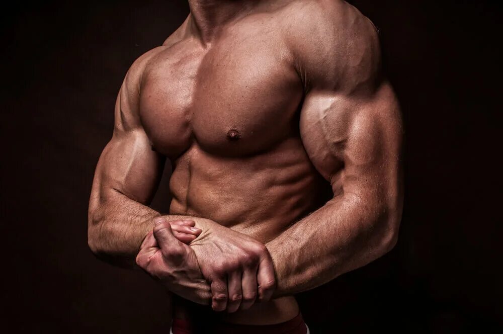 Быть сухим и сильным. Мышцы. Мускулистый человек. Мускулы тела. Бодибилдеры.