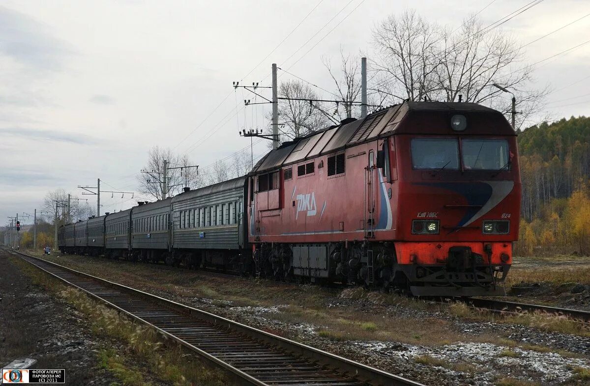 Комсомольск на амуре поездом сколько. Поезд Тында Комсомольск на Амуре. Поезд Комсомольск Тында. Комсомольск на Амуре поезд. Тепловоз Хабаровский край.