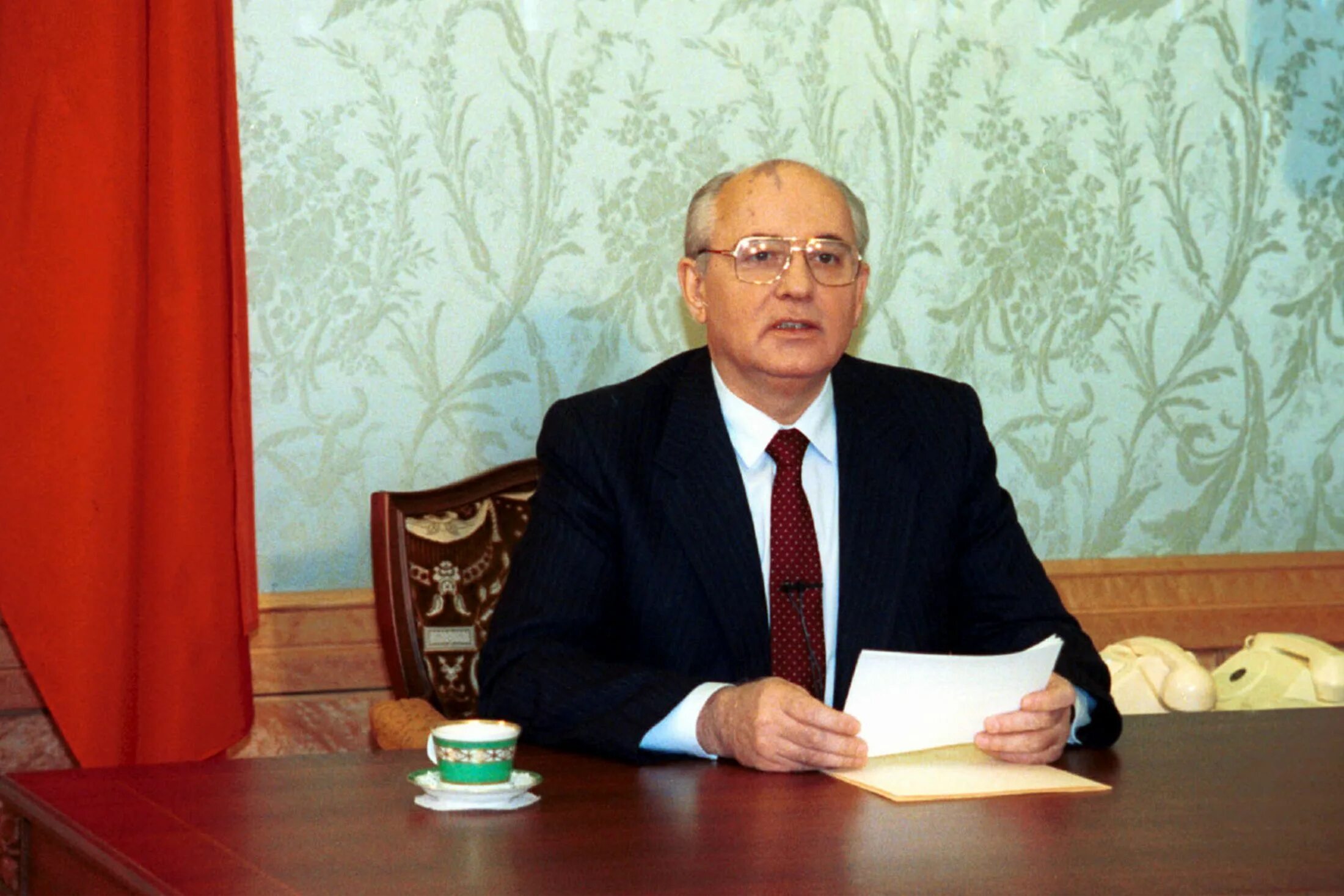 Михаил горбачев. Горбачев михаил сергеевич 1991. Горбачев михаил сергеевич. Горбачева н г. Яковлев александр николаевич.