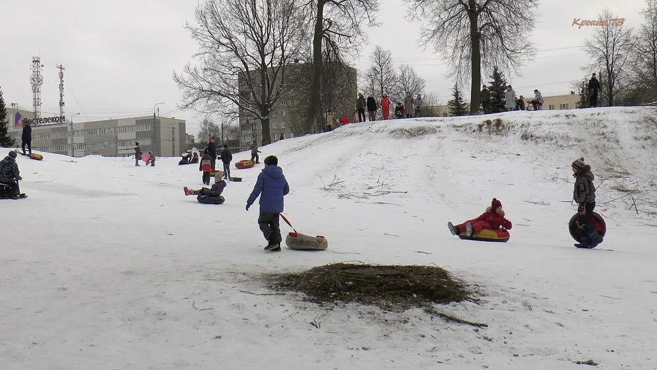 Большие горки в костроме. Михайловка снесли горку. Ледяные горки кострома. Горки кострома. Ледяные горки кострома.