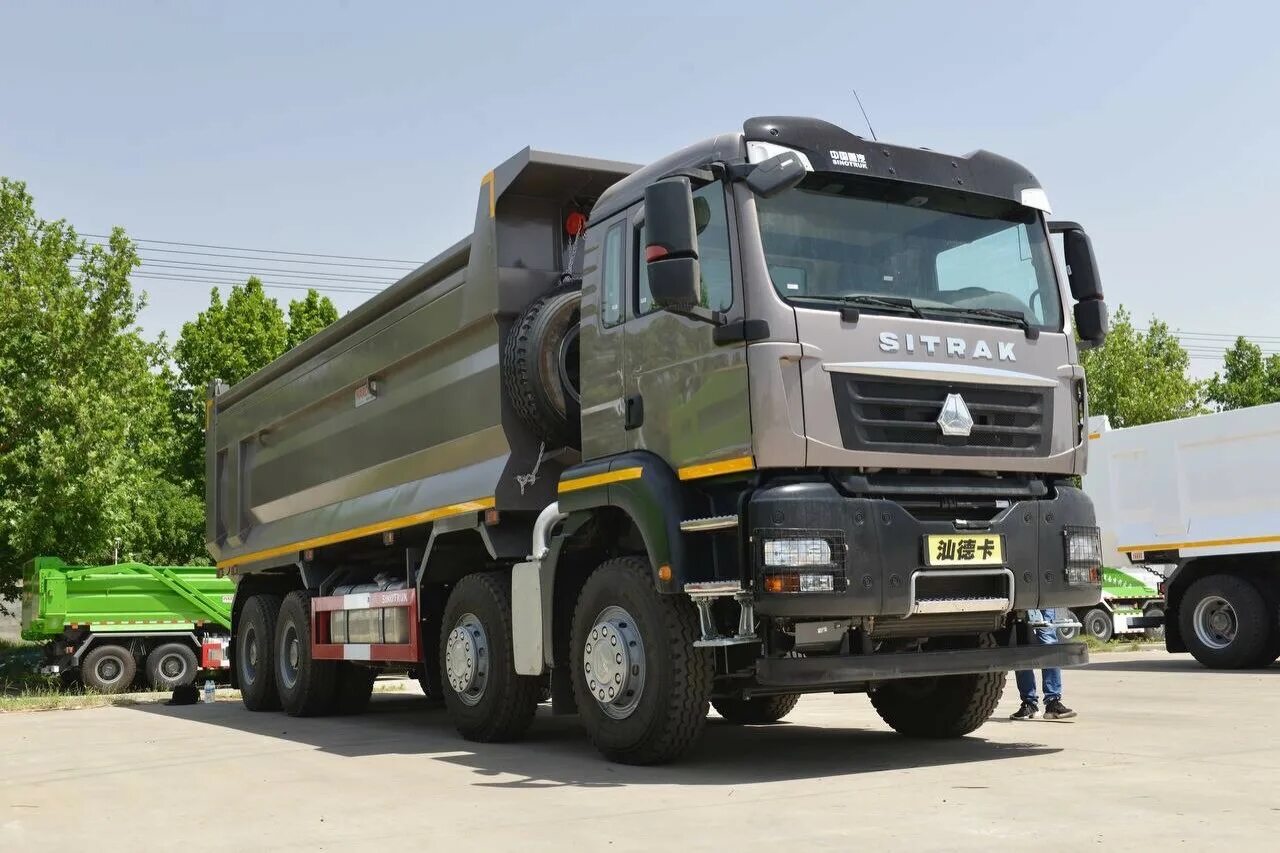 Sitrak 4 8. Sinotruk sitrak c7h самосвал. Sitrak c7h самосвал. Самосвал sitrak c7h 8х4. Howo sitrak c7h.