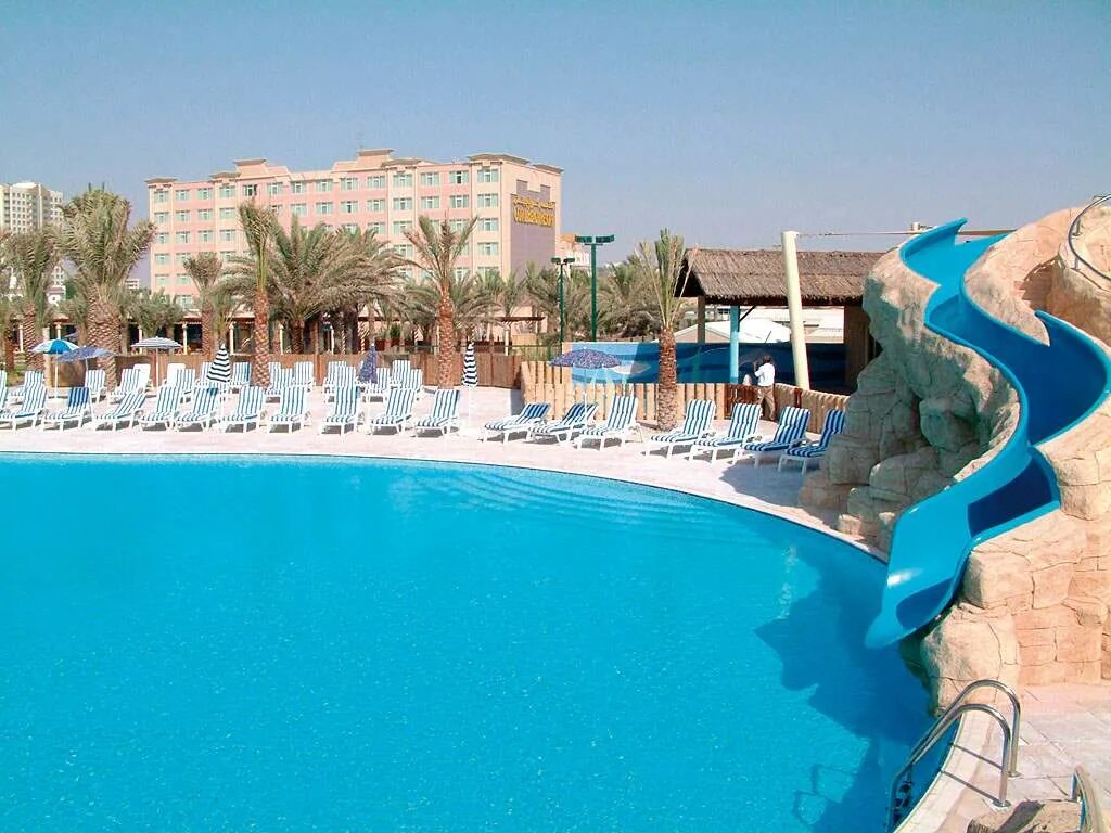 Отель coral beach. Coral Beach Resort Sharjah 4. Корал Бич Резорт Шарджа 4. Coral Beach Resort 4 ОАЭ Шарджа. Корал Бич отель Дубай.