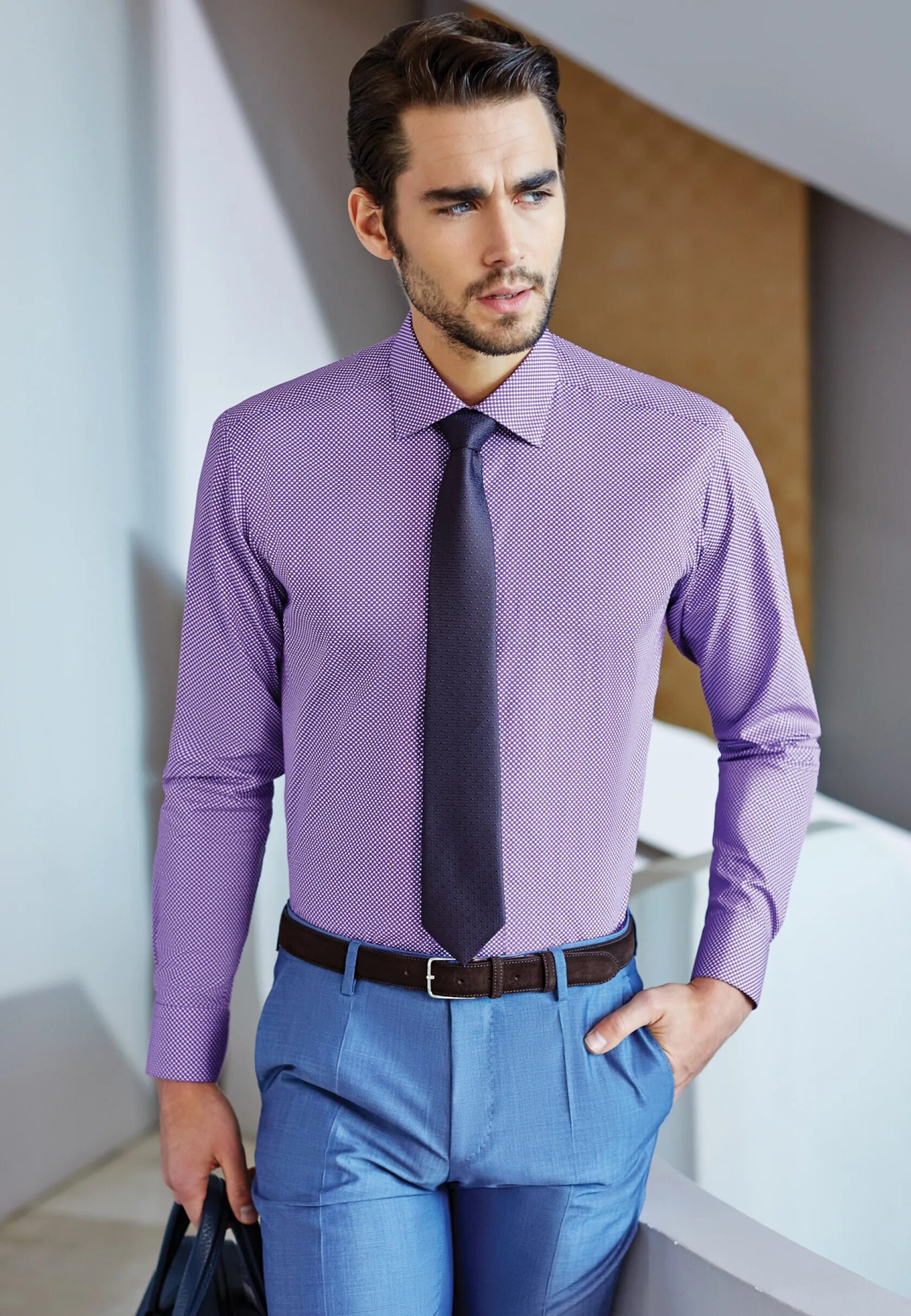 Правильно выбрать рубашку. Рубашка мужская. Фиолетовая рубашка. Галстук к фиолетовой рубашке. Фасоны мужских рубашек.